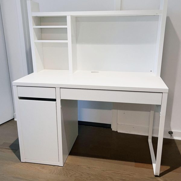 Compact Assembled MICKE Desk（MICKE 组装书桌） - 图片 5